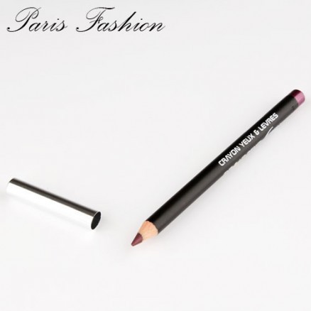 Crayon à lèvre et yeux n°18 aubergine (existe en bleu saphir ) 2,50€